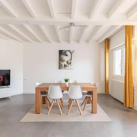 Maison De 3 Chambres La Bastidienne *